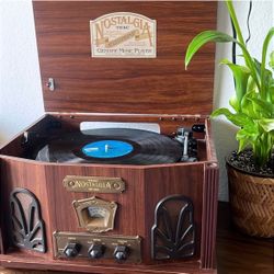 Vintage Style Record Player