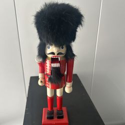 10in Tall Nutcracker Soldier No Weapon In Hand