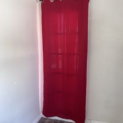 1 long curtain red w rod