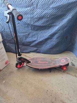Razor electric scooter