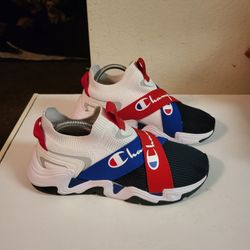 Champion Shoes Size 7 Youth $40
