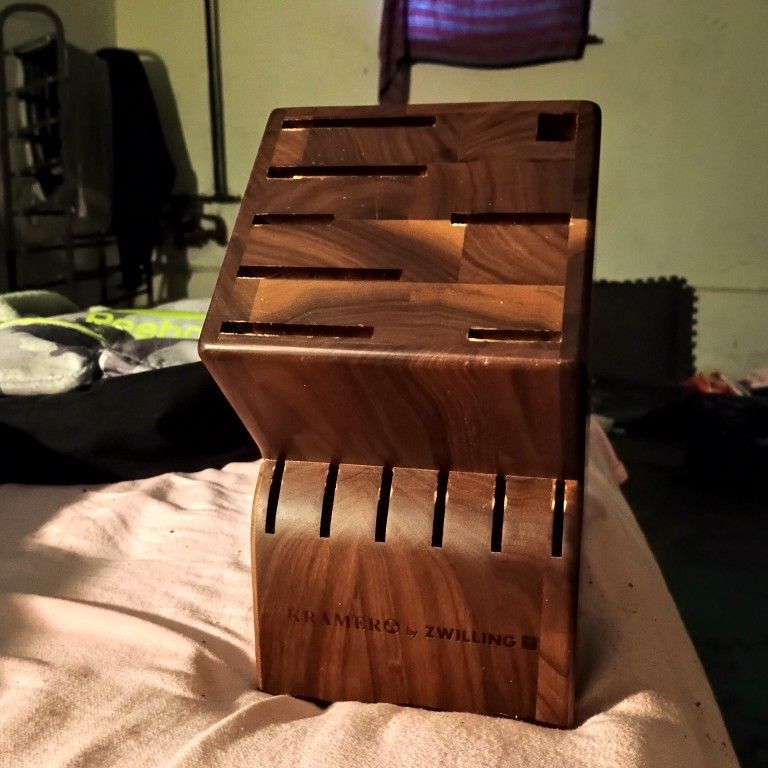 Kramero Willing Knife Rack