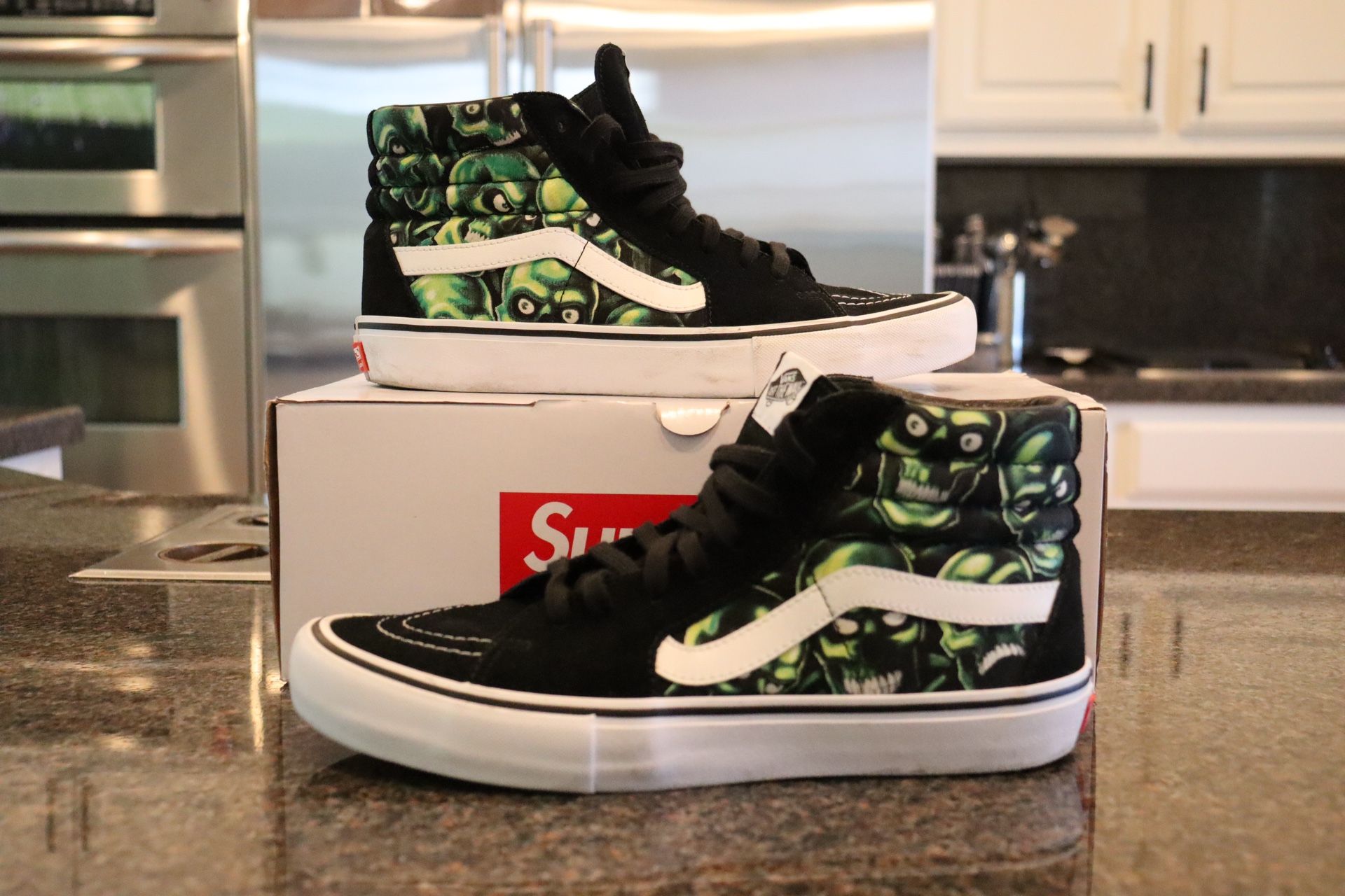 VANS x SUPREME (Skull Pile)