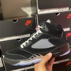 Jordan 5 Retro OG Black Metallic Reimagined