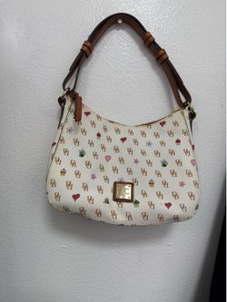 Dooney and Bourke purse