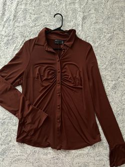 Women’s Buttoned Blouse