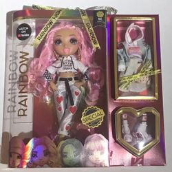 Rainbow High Valentines Special Edition Kia Hart Fashion Doll NEW/UNOPENED/VHTF