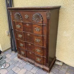 Wood dresser