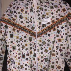 Nike Woman’s Wind Breaker