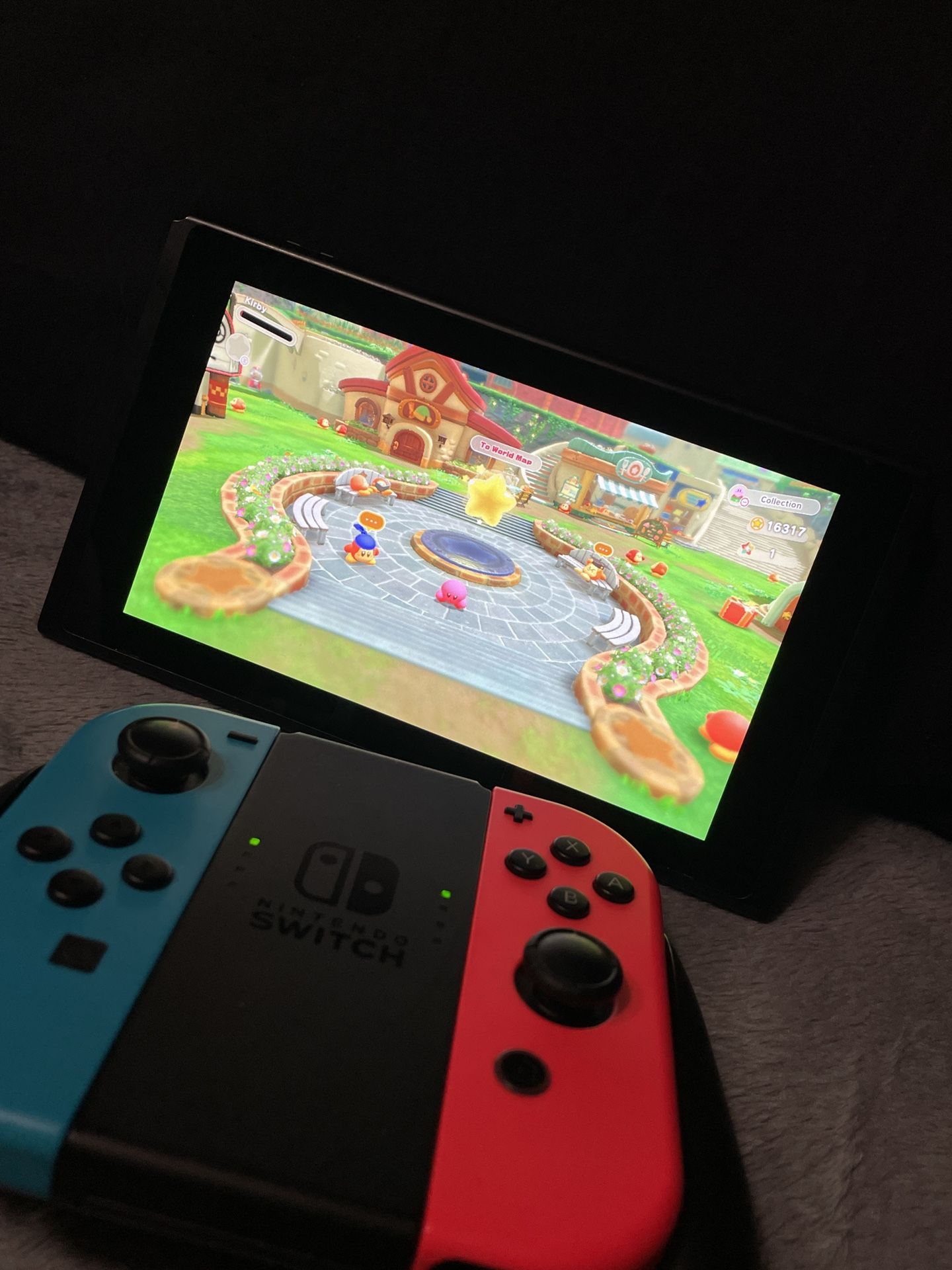 NINTENDO SWITCH GOOD CONDITION