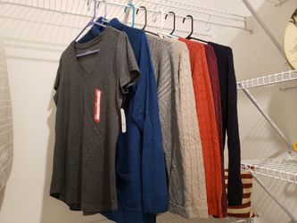 New 6 Sweaters & 1 New Gray T-Shirt All Size Large