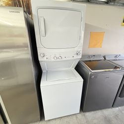 GE Washer And Dryer Combo Works Great 
