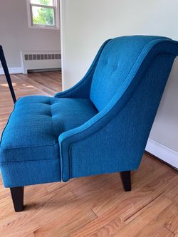 Set of 2 accent chairs