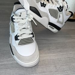 Jordan 4s Retro (black)