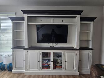 Massive entertainment center
