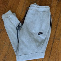 Nike Tech Sweatpants