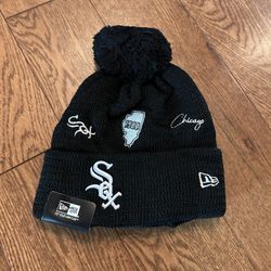 PRICE IS FIRM Brand new Chicago White Sox beanie