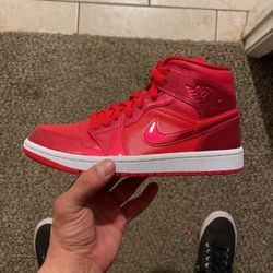 Jordan 1 Mid