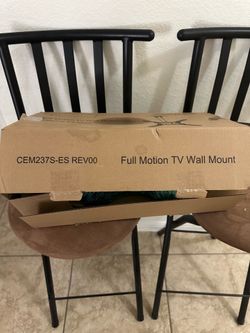 TV wall mount
