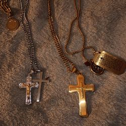 Gold plated necklaces and silver necklace