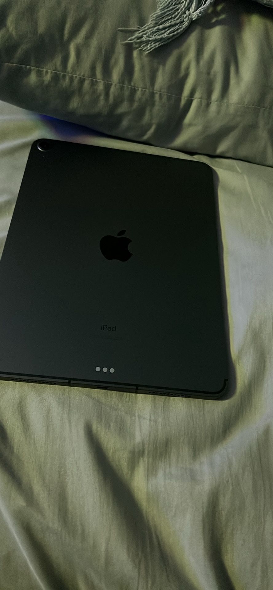 iPad iPad Air (4th generation) Wi-Fi + Cellular Or Best Offer