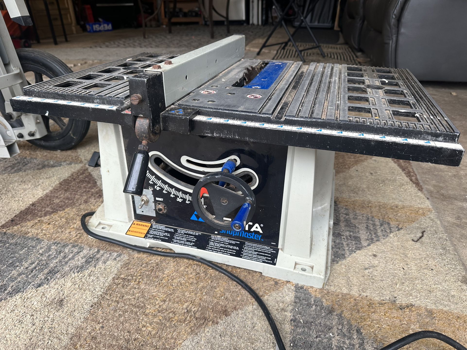 Delta ShopMaster TS2000LS 10” table saw