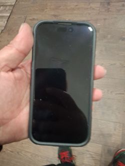 IPHONE 15 PRO LOCKED 330$