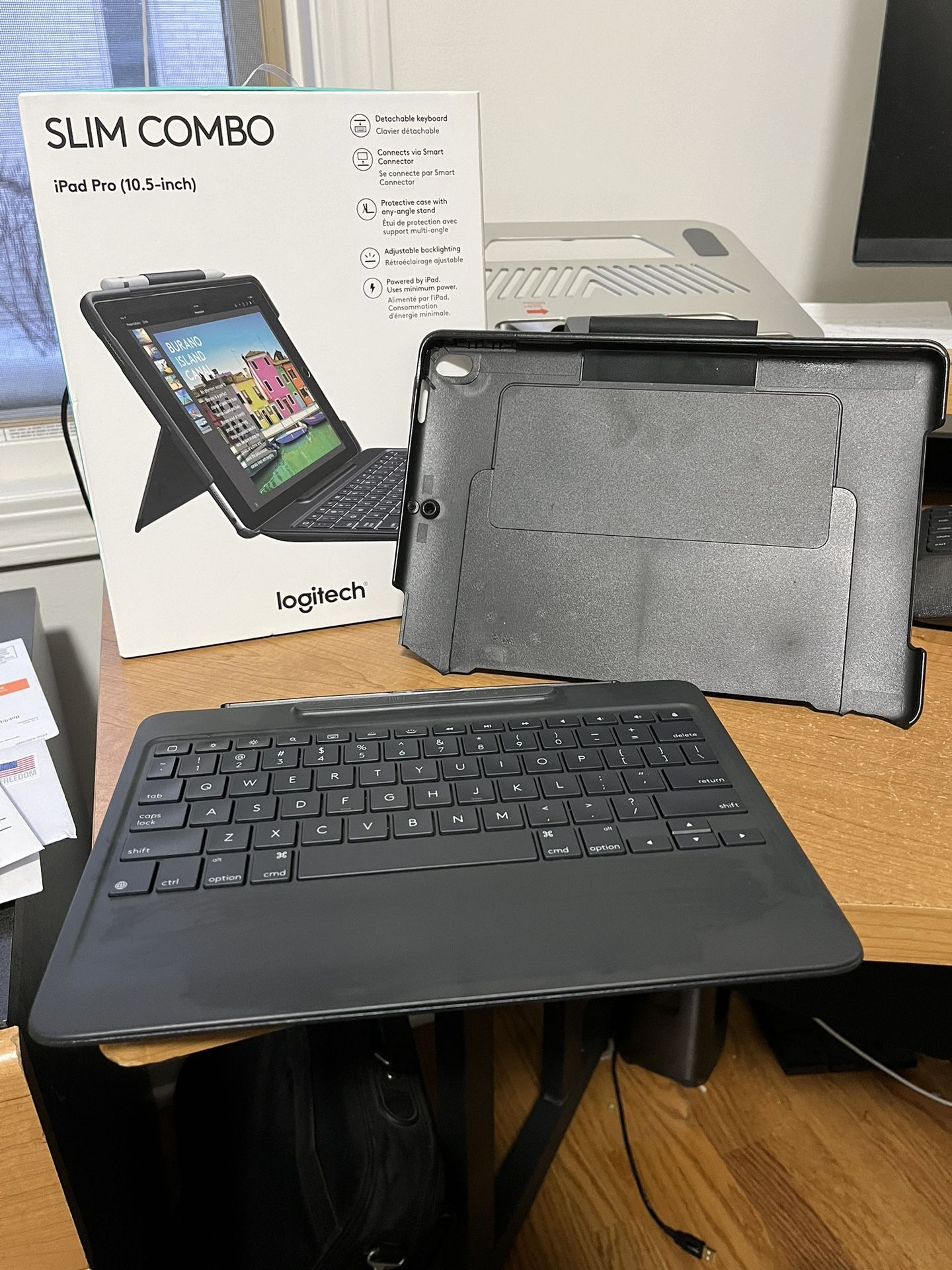Logitech Slim Combo For iPad Pro 10.5