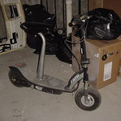 Razor E325 fast Series Scooter 