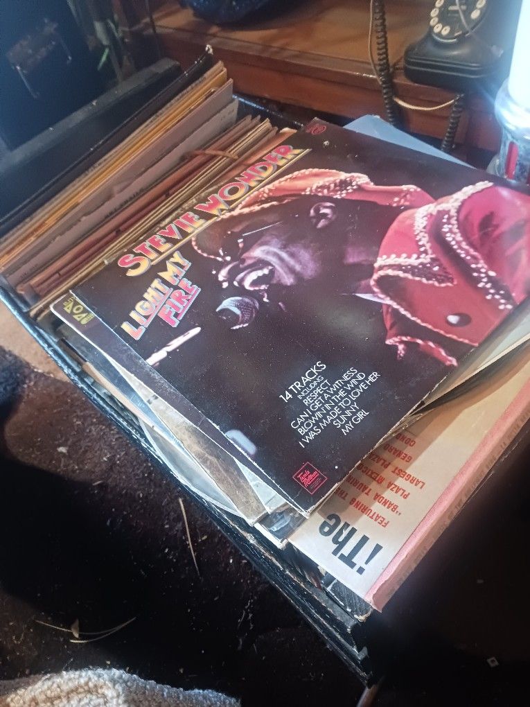 100 LPS From The 60s 70s And '80s