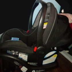 Graco - Snugride Snuglock 35 - Infant Car Seat 