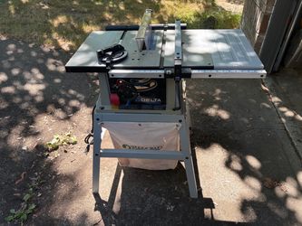 Delta Shopmaster 10-inch table saw