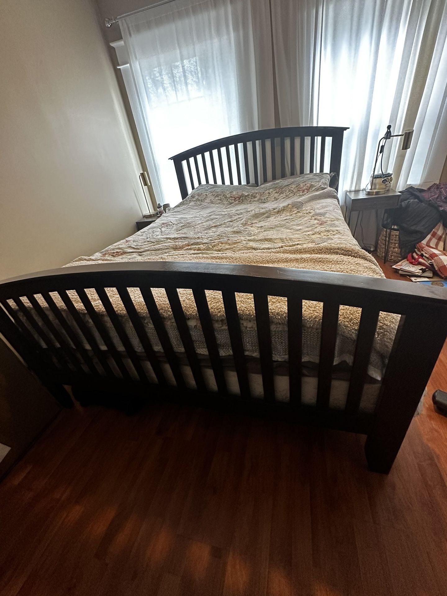  Queen Transitional Style Wood Bed Frame 