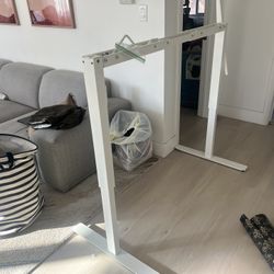 IKEA Manual Sit To Stand desk MUST PICK UP