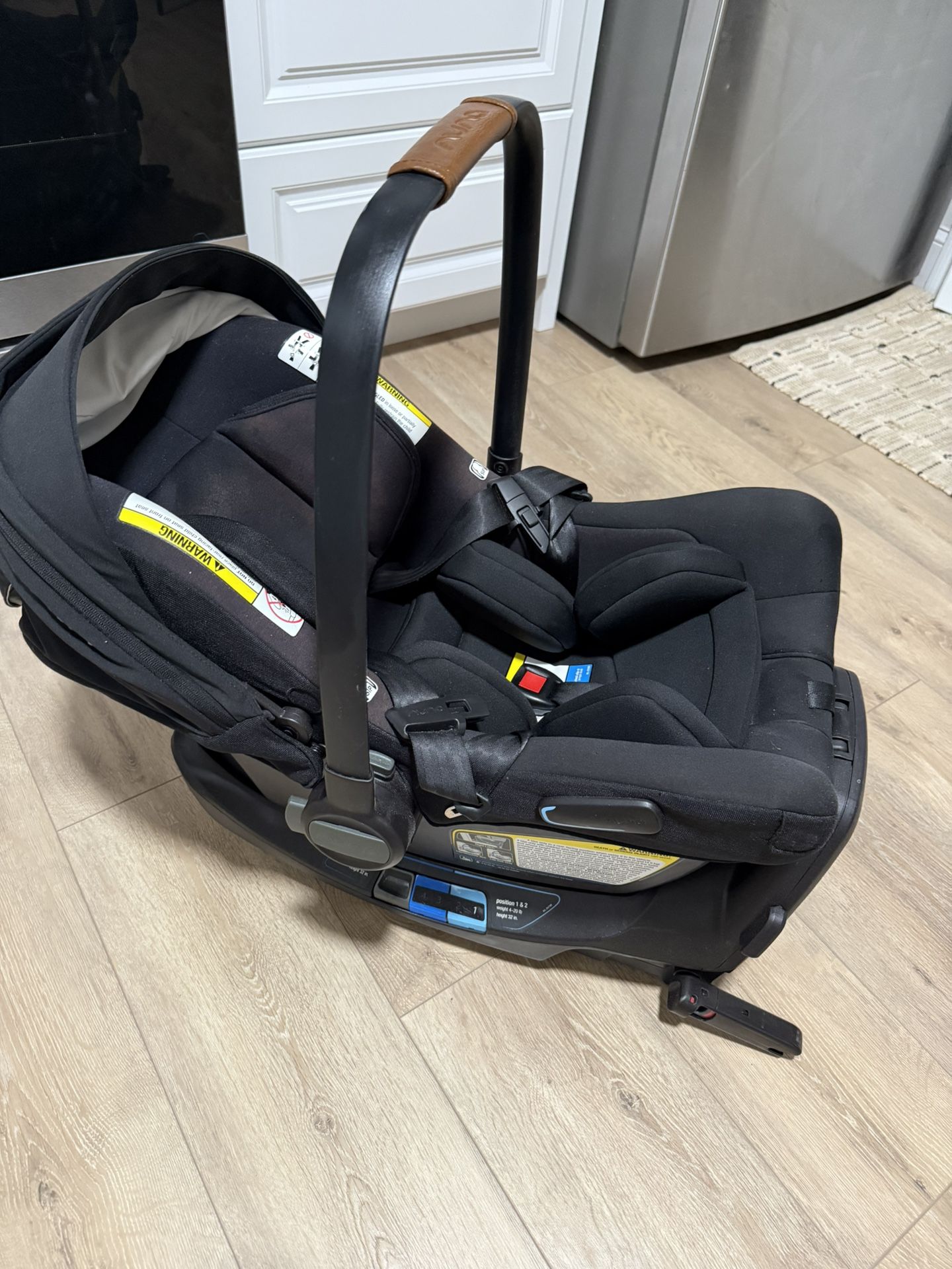 Nuna Rava Car seat