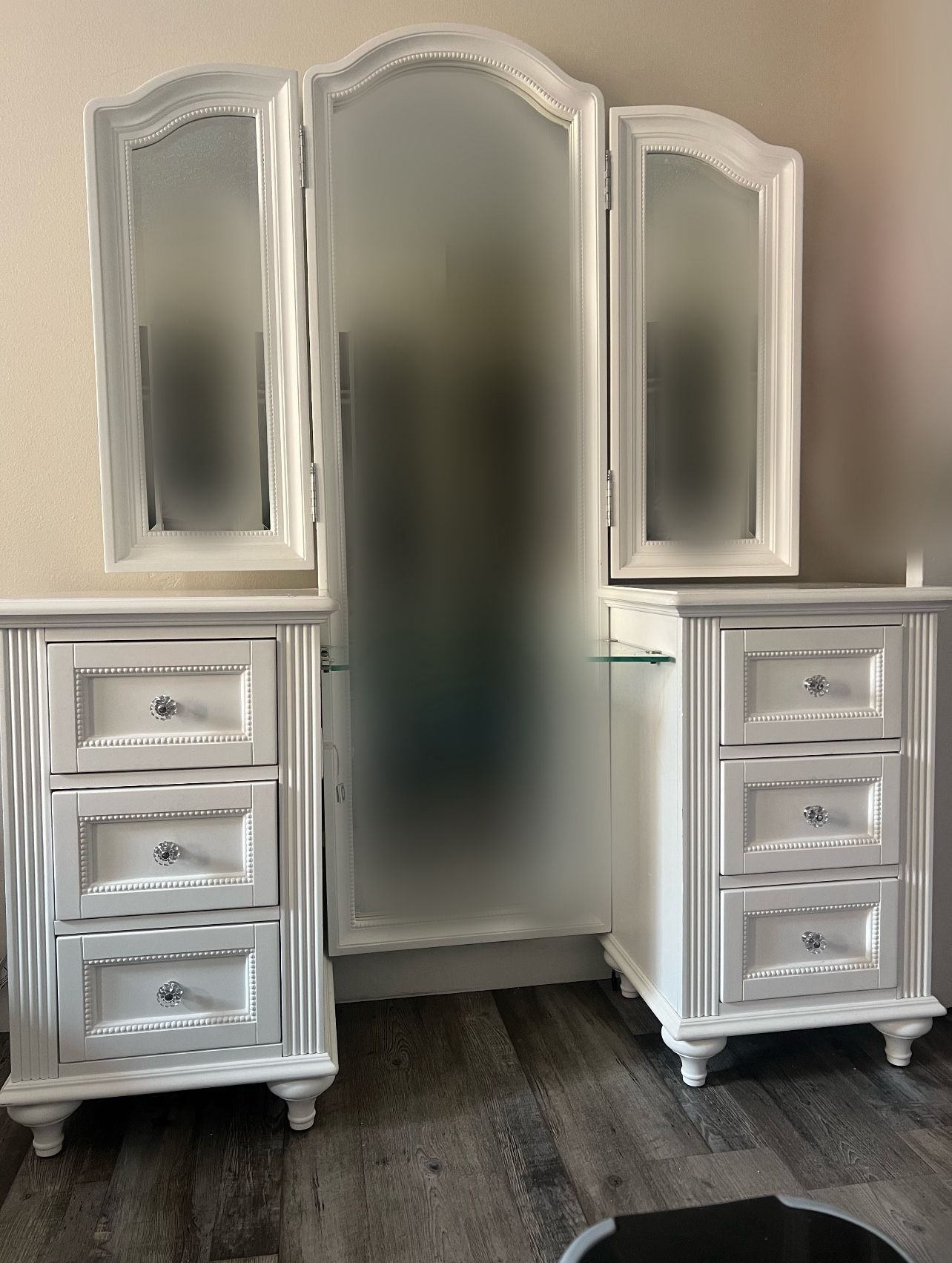 Makeup Vanity