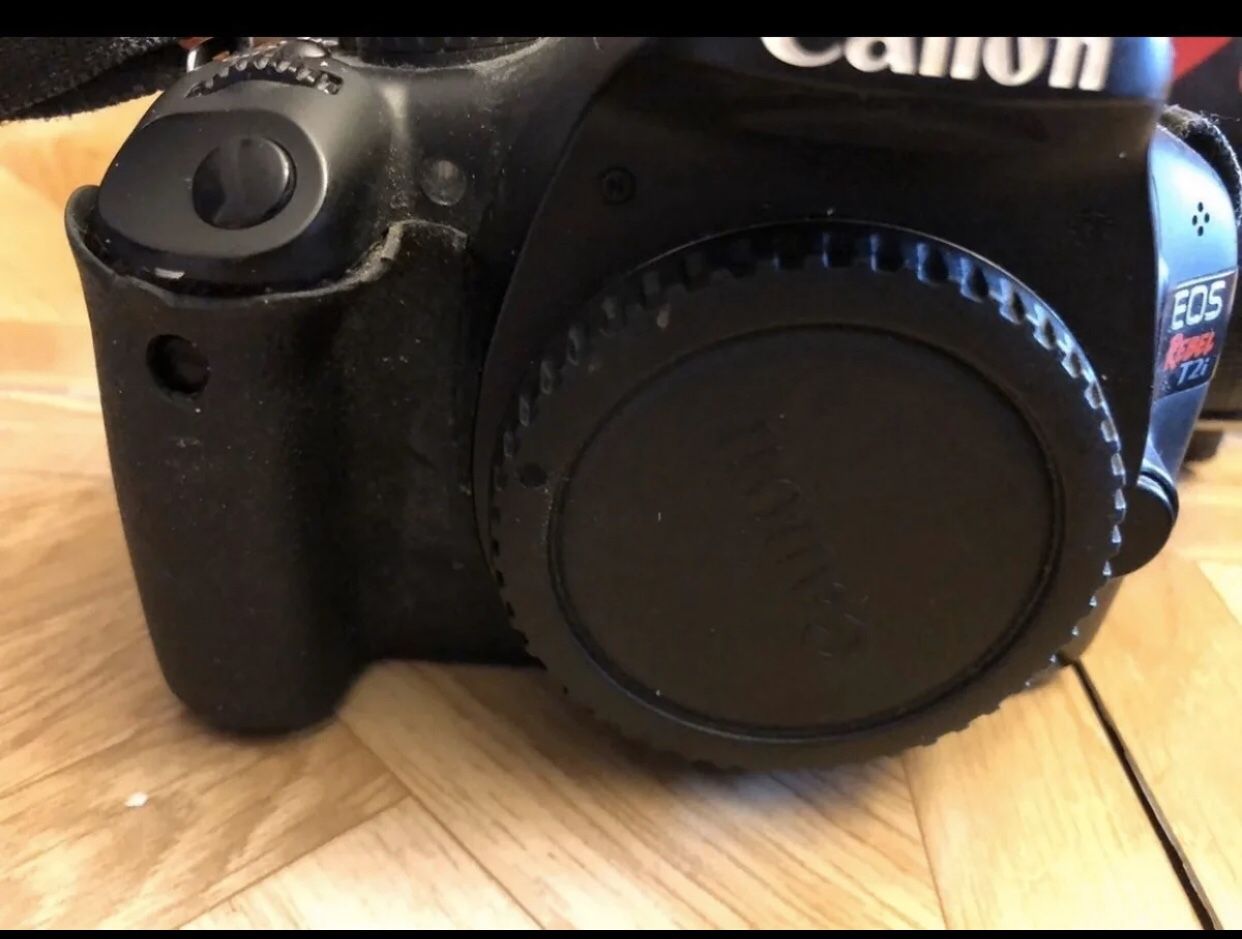 Canon Rebel T2i Camera Bundle