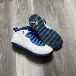 Jordan 10 Hornets Size 10.5 