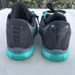 Kobe 10 Shoes Radiant Emerald 