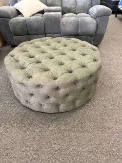 Large Round Tufted Ottoman