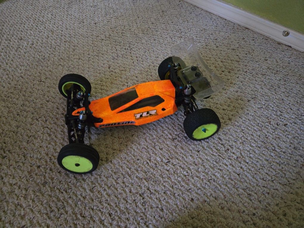 Team Losi 22 2.0 Buggy