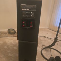 Bose  Home Theater Speckers