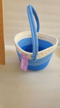 N. Peoria brand new spritz woven basket with handle from target description has pickup options