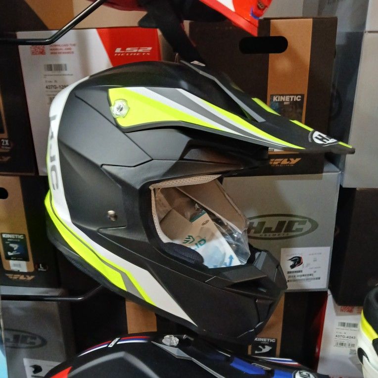 hjc auto helmet size HJC Motocross Racing Helmet Size MEDIUM. DOT APPROVED .BRAND NEW
