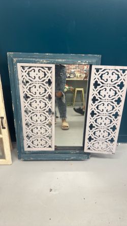 Picture frames/ mirrors