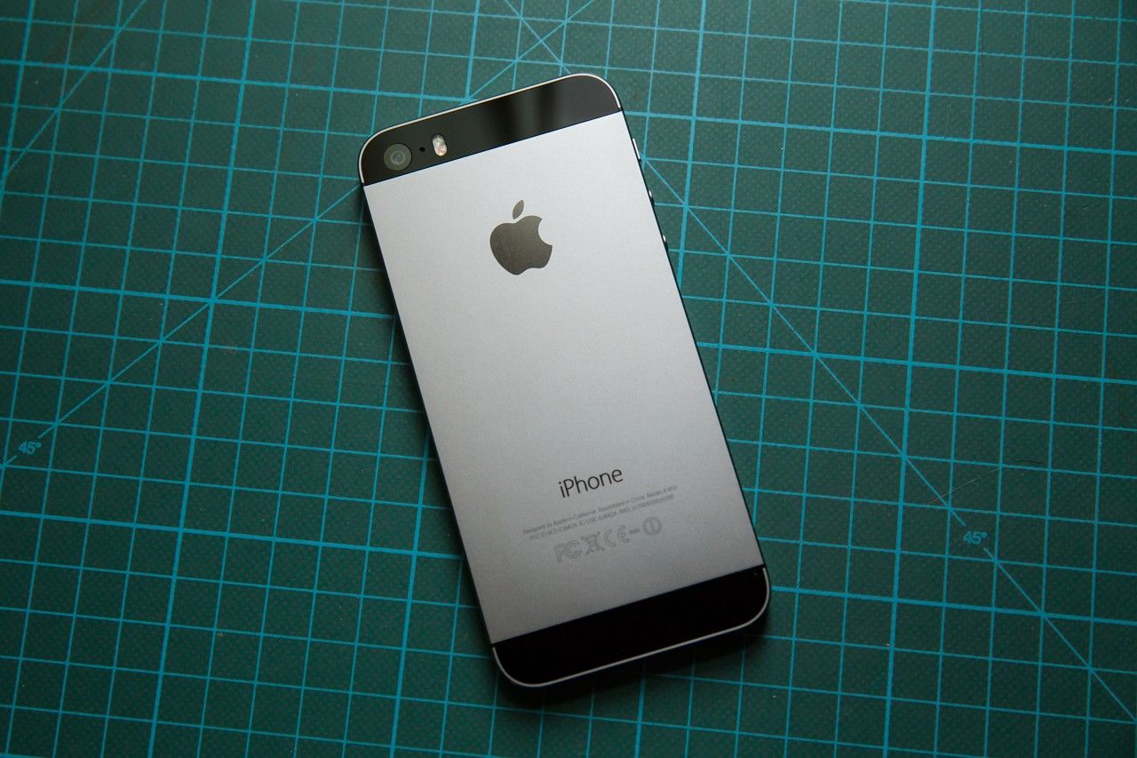 iPhone 5S | 16GB | Unlocked