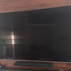 65 In. Samsung Tv