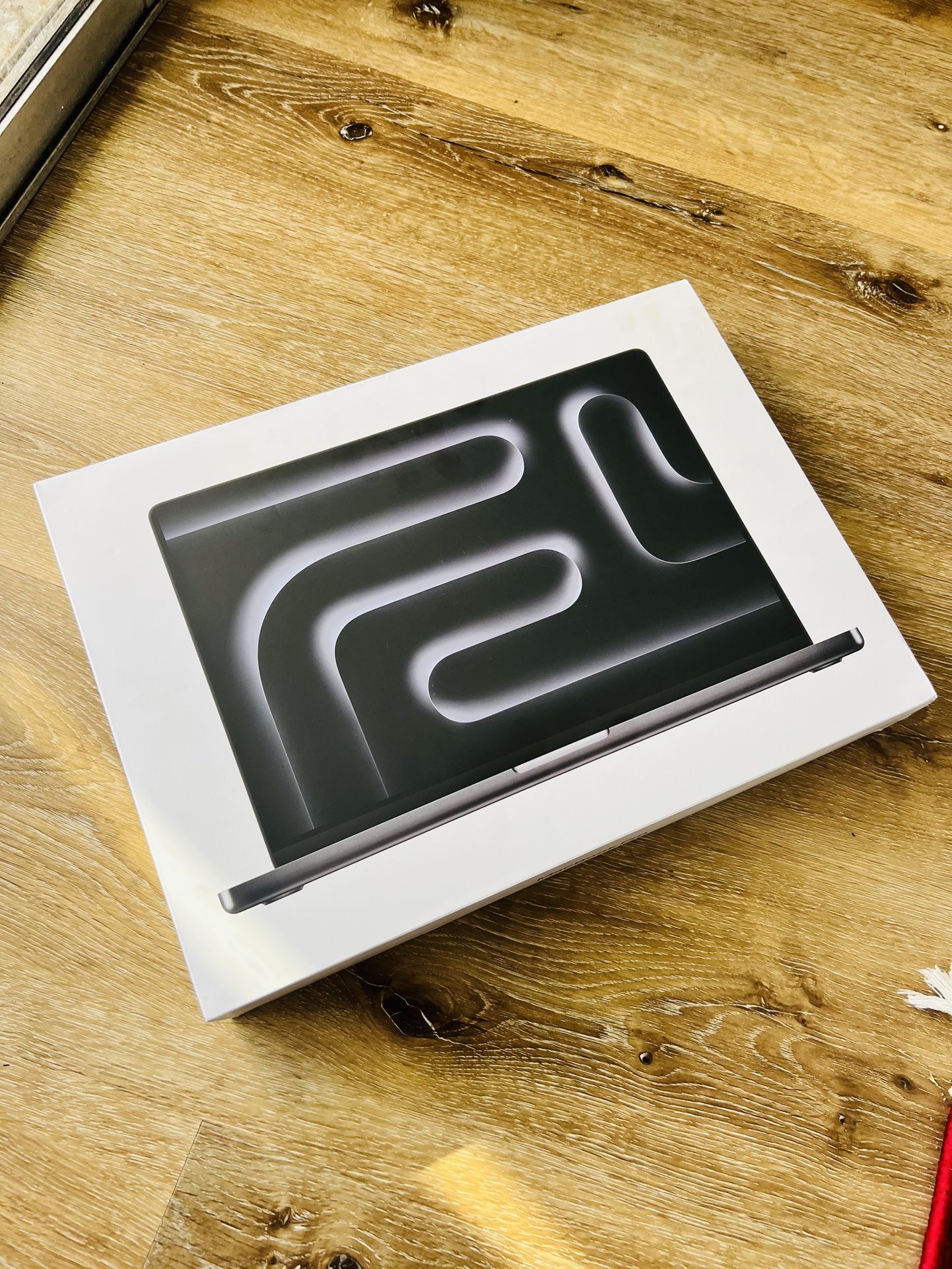 Macbook pro 16 inch m4 chip 48Gb memory 1Tb storage 