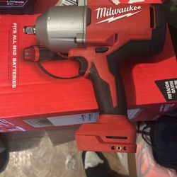 Milwaukee 2666-20 M18 18-Volt Lithium-Ion Brushless 1/2 in. High Torque Impact