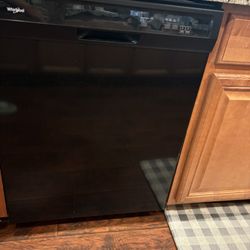New Dishwasher  Whirlpool 